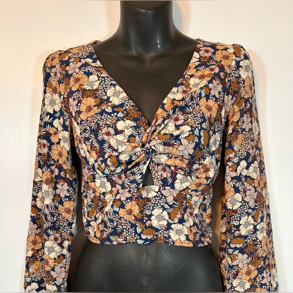 Altar’d State Floral Crop Top Size XS